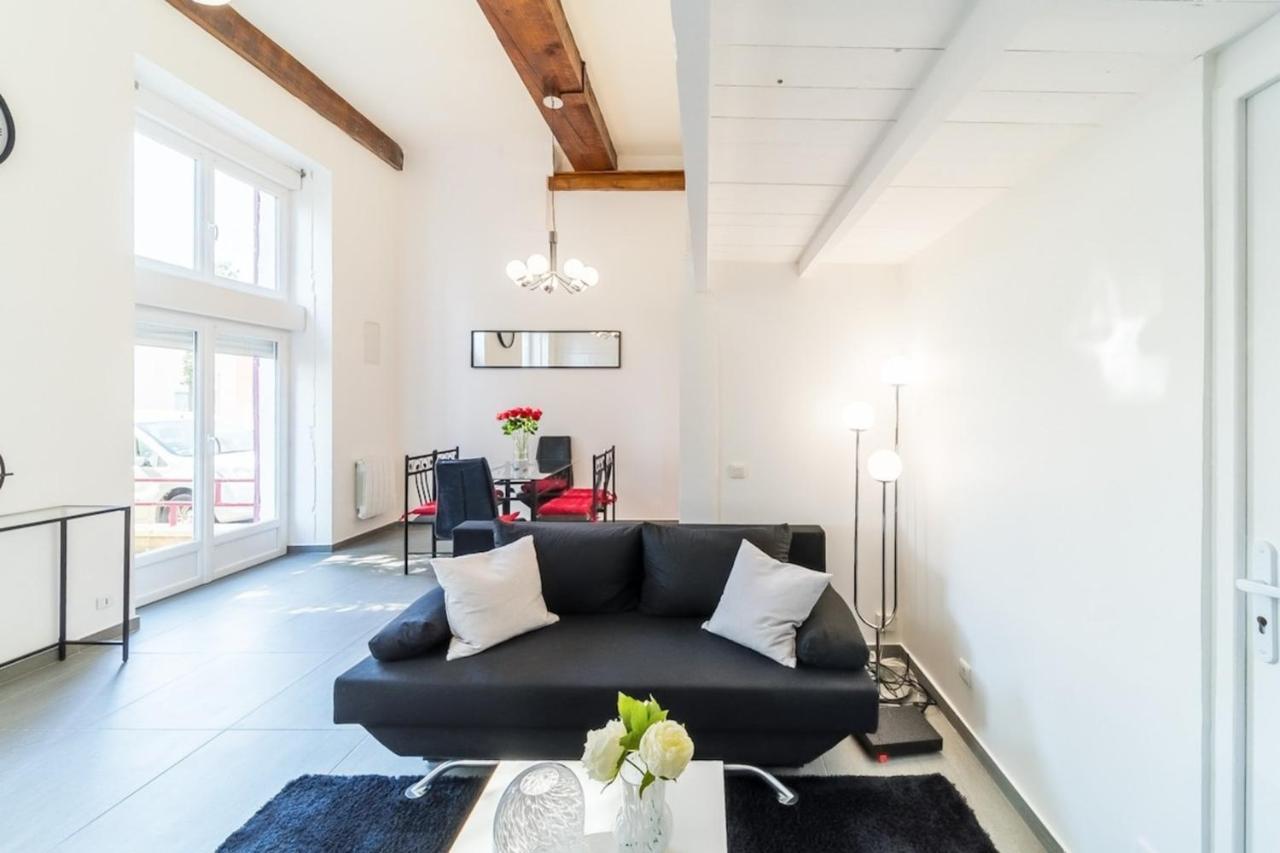 The Charming Fleury 2 Bedrooms ウラン エクステリア 写真